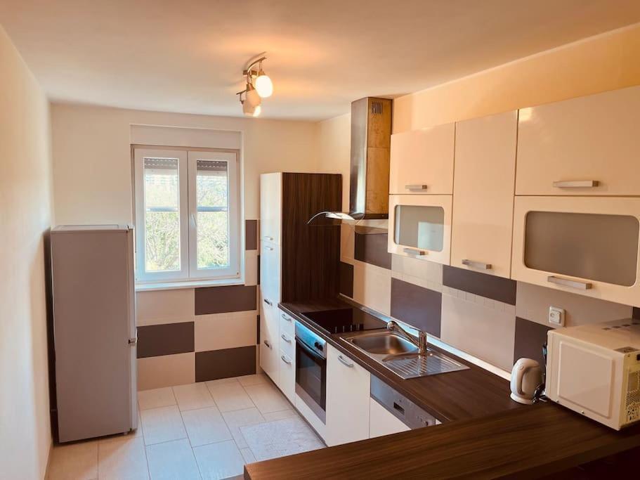 Mima Apartment พูลา ภายนอก รูปภาพ