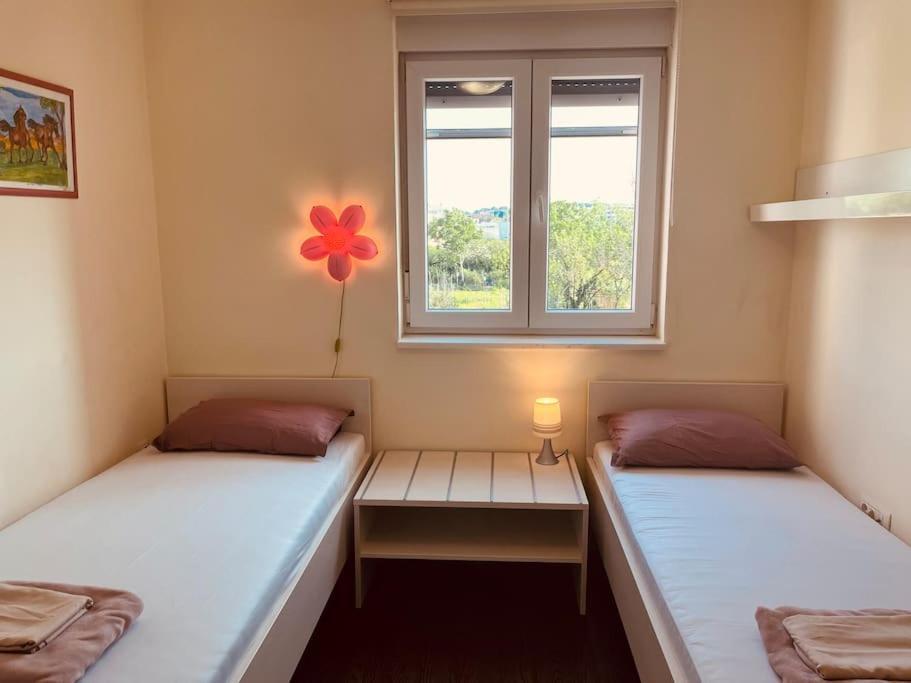 Mima Apartment พูลา ภายนอก รูปภาพ