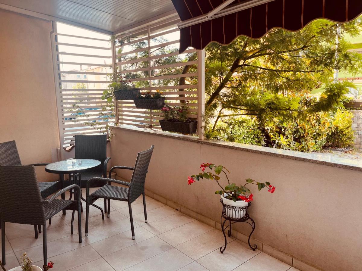 Mima Apartment พูลา ภายนอก รูปภาพ